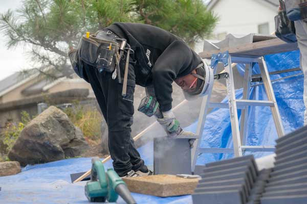 一級かわらぶき技能士の確かな技術