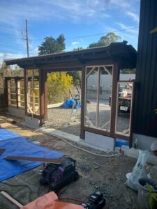 岐阜市にて瓦屋根工事〈門・門壁の新築工事に伴う屋根工事〉