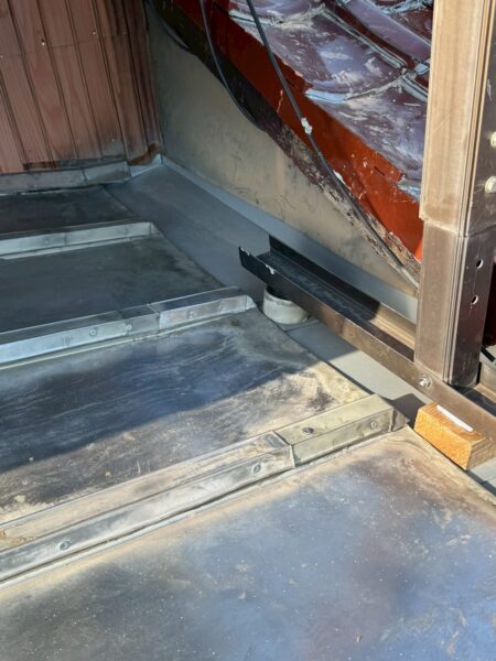 岐阜市にて経年劣化したトタン屋根の雨漏り修理〈板金修理〉 施工後
